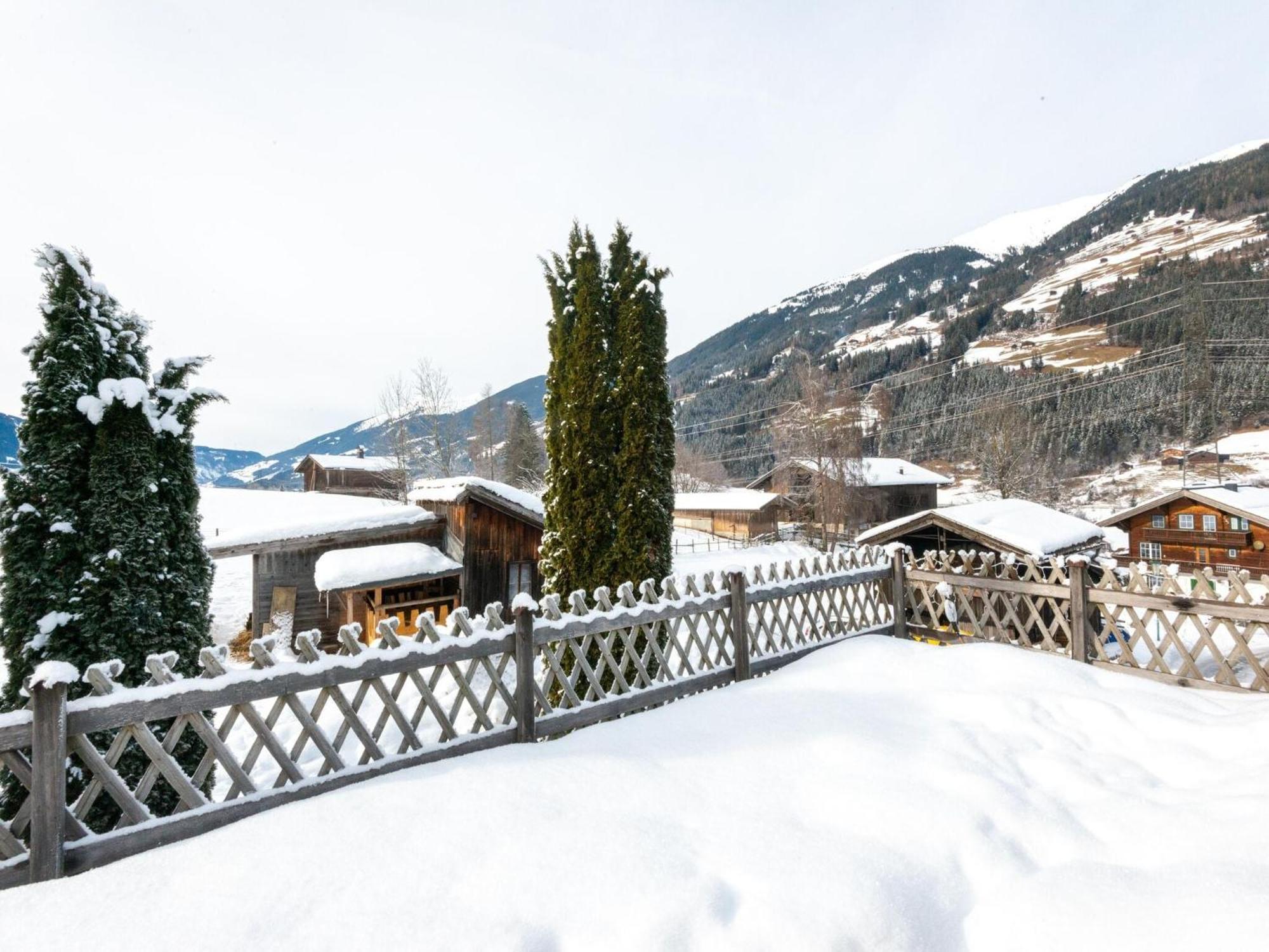 Rustic Farmhouse With Sauna In Bramberg Neukirchen am Grossvenediger Bagian luar foto